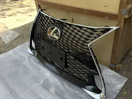 LEXUS GS 15-18 f sport Решетка радиатора за 40 000 тг. в Алматы – фото 3