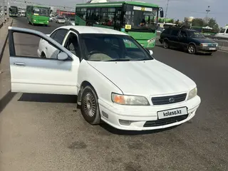 Nissan Cefiro, 1997