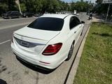 Mercedes-Benz E 300 2017 года за 13 500 000 тг. в Алматы – фото 3