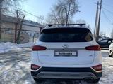 Hyundai Santa Fe 2019 года за 11 999 999 тг. в Уральск – фото 3