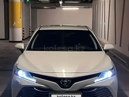 Toyota Camry 2019 года за 14 500 000 тг. в Алматы