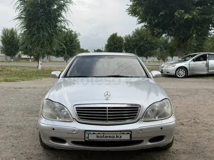 Mercedes-Benz S 320 1999 года за 3 300 000 тг. в Тараз – фото 4