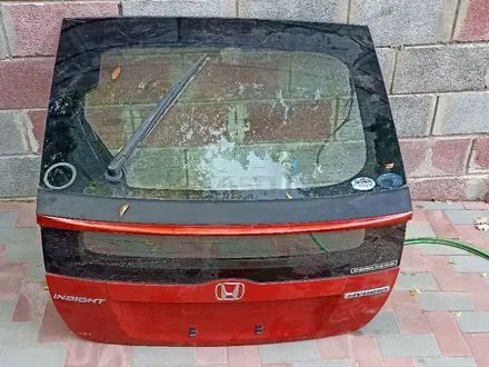 Крышка багажника. Стекло крышки багажника за 420 000 тг. в Алматы – фото 6