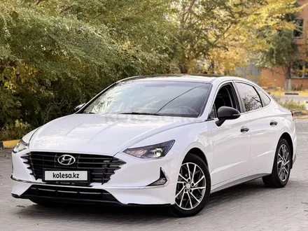 Hyundai Sonata 2022 года за 9 000 000 тг. в Астана – фото 2