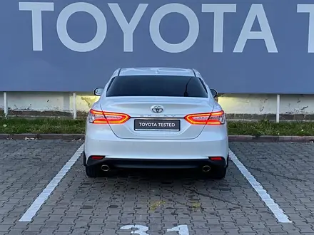 Toyota Camry 2021 года за 16 890 000 тг. в Алматы – фото 5