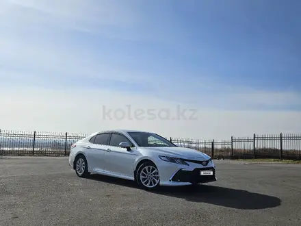 Toyota Camry 2023 года за 16 700 000 тг. в Костанай – фото 62