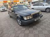 Mercedes-Benz E 200 1989 года за 900 000 тг. в Тараз – фото 4