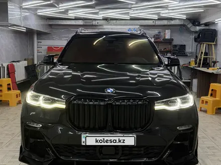 BMW X7 2019 года за 37 000 000 тг. в Астана – фото 2