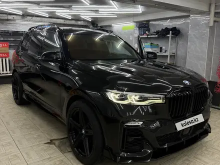 BMW X7 2019 года за 37 000 000 тг. в Астана