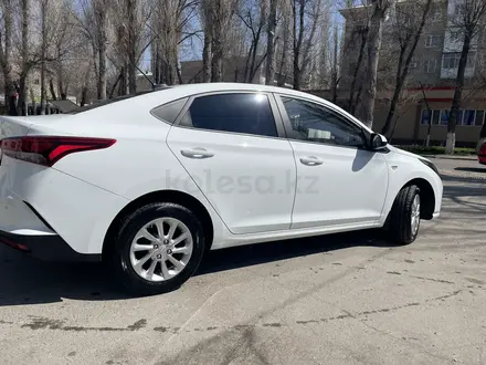 Hyundai Accent 2021 года за 8 500 000 тг. в Тараз – фото 2