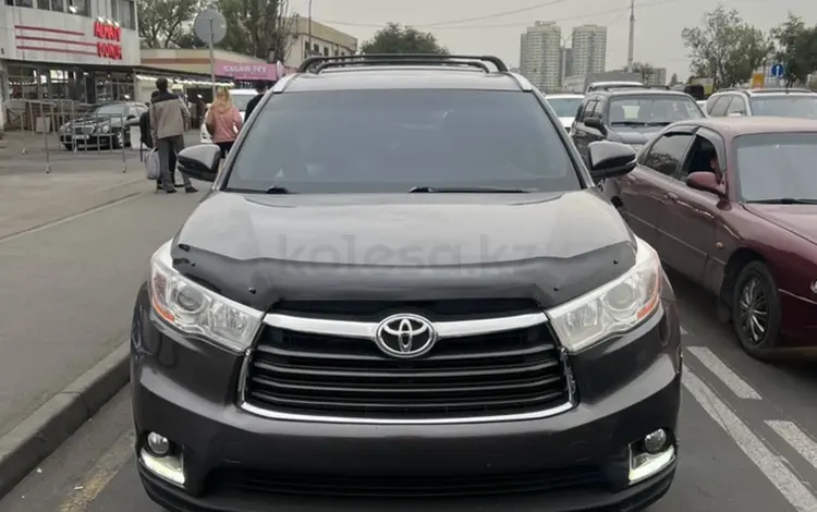 Toyota Highlander 2015 года за 13 000 000 тг. в Алматы