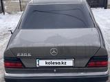 Mercedes-Benz E 230 1986 года за 900 000 тг. в Шымкент – фото 4