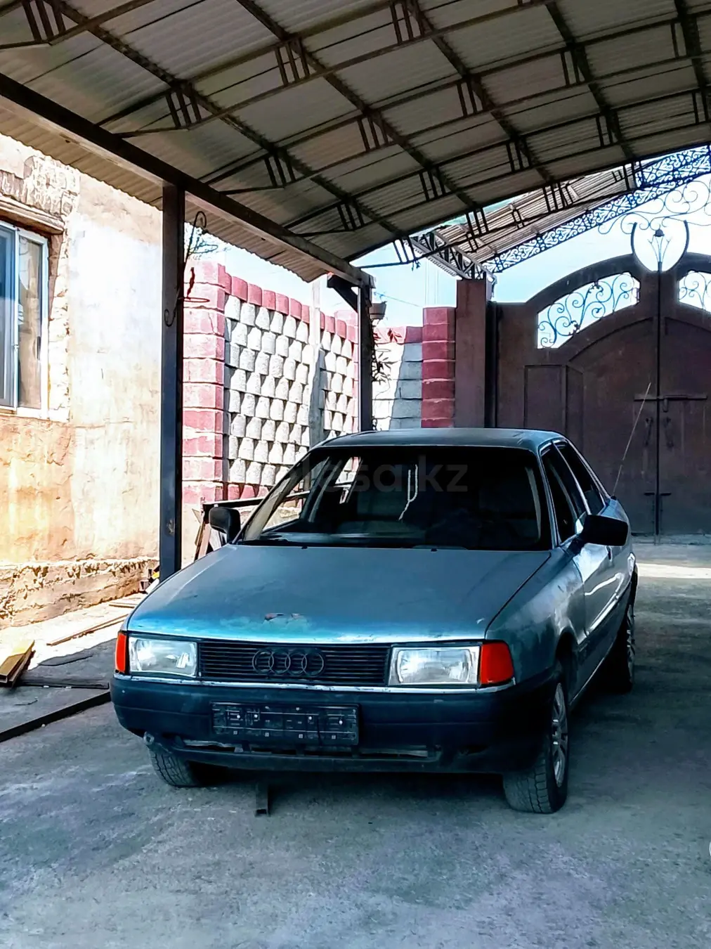 Audi 80, 1990