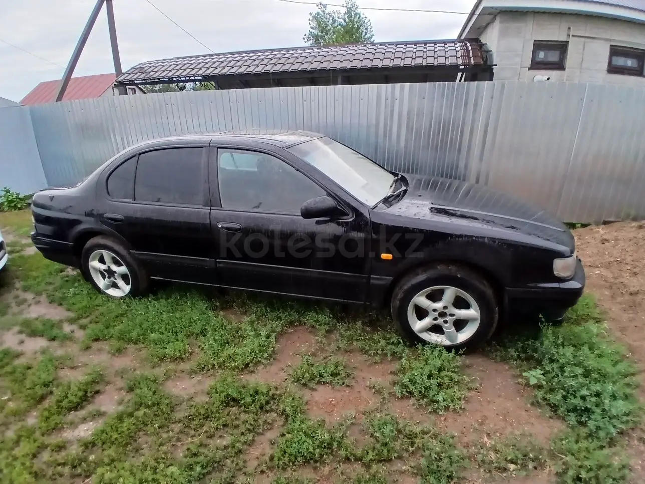 Nissan Maxima, 1996