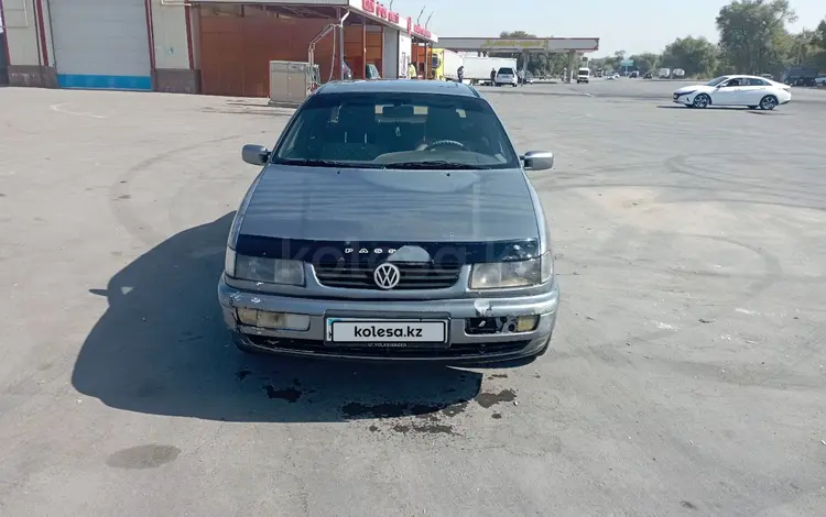 Volkswagen Passat 1994 годаүшін1 000 000 тг. в Алматы