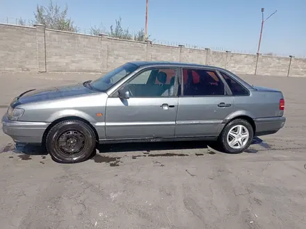 Volkswagen Passat 1994 года за 1 000 000 тг. в Алматы – фото 2