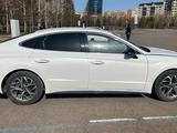 Hyundai Sonata 2022 года за 10 700 000 тг. в Астана – фото 3