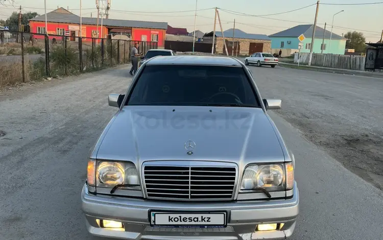 Mercedes-Benz E 200 1995 годаүшін2 100 000 тг. в Кызылорда