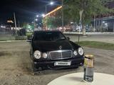 Mercedes-Benz E 320 1998 года за 3 700 000 тг. в Костанай