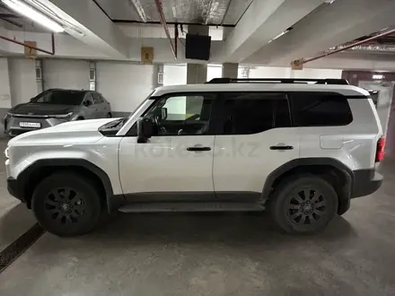 Toyota Land Cruiser Prado 2023 года за 39 000 000 тг. в Астана – фото 2