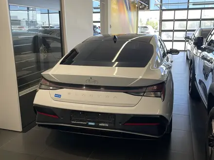 Hyundai Elantra 2023 года за 8 690 000 тг. в Астана – фото 4