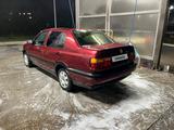 Volkswagen Vento 1993 года за 850 000 тг. в Караганда – фото 3