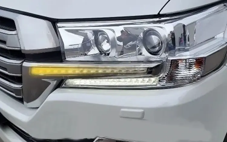 LED накладки на фару хром (поворотники) на Land Cruiser 200 2015- под Lexus за 55 000 тг. в Астана