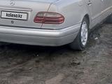 Mercedes-Benz E 280 1999 годаүшін1 700 000 тг. в Костанай – фото 4