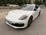 Porsche Panamera 2019 года за 58 000 000 тг. в Алматы – фото 2