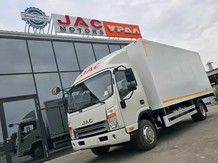 JAC  Фургон изотермический на шасси JAC-N90 2024 года за 22 200 000 тг. в Атырау