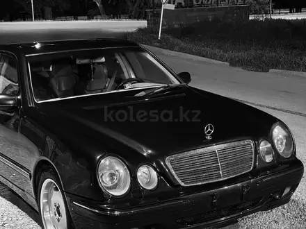 Mercedes-Benz E 280 2000 года за 3 780 000 тг. в Алматы – фото 4