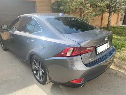 Lexus IS 200 2015 года за 13 500 000 тг. в Астана – фото 3