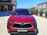 Toyota Highlander 2023 годаүшін21 600 000 тг. в Актау – фото 2