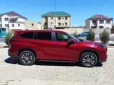 Toyota Highlander 2023 годаүшін21 600 000 тг. в Актау – фото 5
