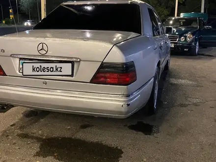 Mercedes-Benz E 280 1993 года за 1 100 000 тг. в Шымкент – фото 13