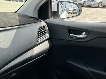 Hyundai Accent 2021 года за 7 500 000 тг. в Атырау – фото 25