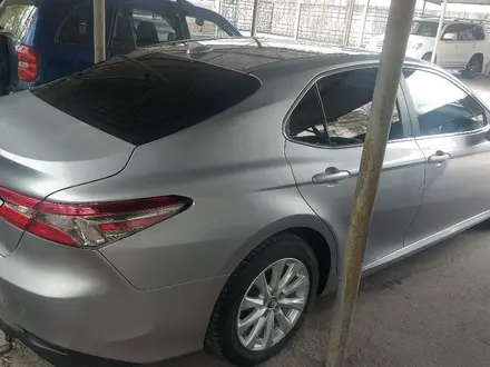 Toyota Camry 2019 года за 16 500 000 тг. в Алматы – фото 5