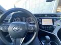 Toyota Camry 2018 года за 11 900 000 тг. в Алматы – фото 11