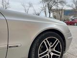 Mercedes-Benz E 320 2004 годаүшін5 500 000 тг. в Актау – фото 3