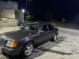 Mercedes-Benz E 220 1993 годаfor2 300 000 тг. в Шымкент – фото 2