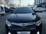 Toyota Camry 2015 годаfor10 400 000 тг. в Алматы