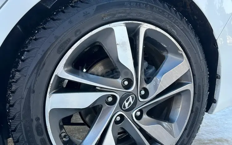 Hyundai Elantra 2014 годаүшін3 800 000 тг. в Уральск