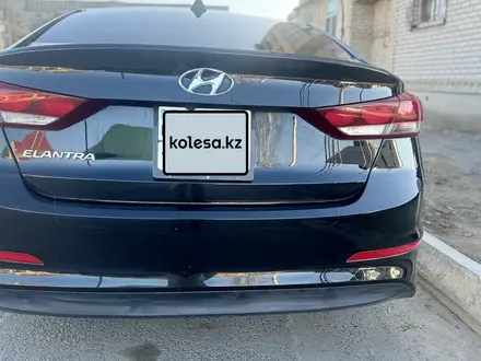 Hyundai Elantra 2018 года за 8 000 000 тг. в Кызылорда – фото 2