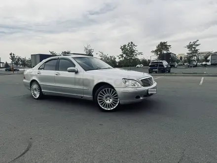 Mercedes-Benz S 500 2003 года за 4 500 000 тг. в Астана – фото 2