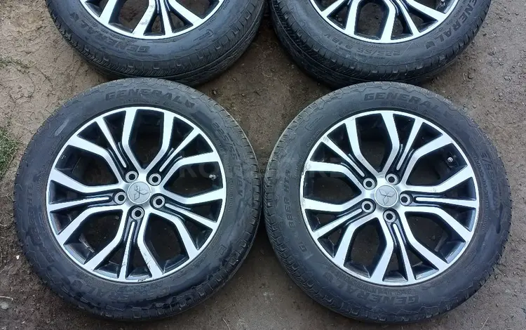 Митсубиши R18 5x114, 3 с летними шинами. за 320 000 тг. в Алматы