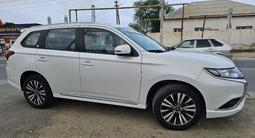 Mitsubishi Outlander 2022 годаүшін11 800 000 тг. в Алматы – фото 5