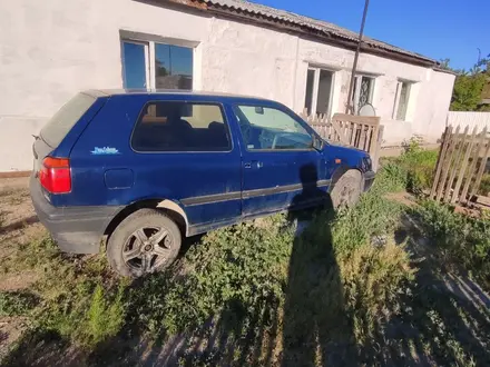Volkswagen Golf 1994 года за 350 000 тг. в Павлодар – фото 2