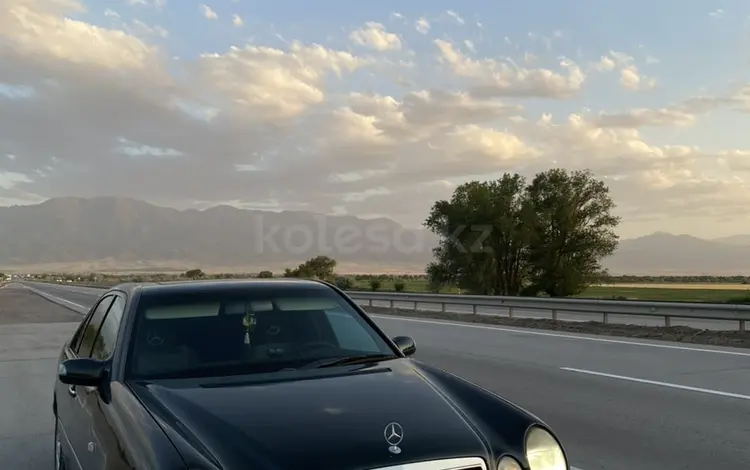 Mercedes-Benz E 230 1998 года за 3 300 000 тг. в Шымкент