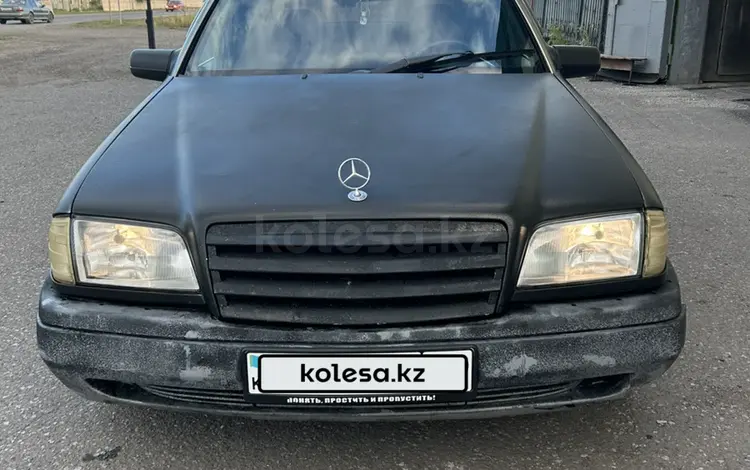 Mercedes-Benz C 180 1993 года за 1 400 000 тг. в Караганда