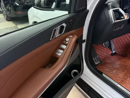BMW X7 2024 года за 73 000 000 тг. в Шымкент – фото 6